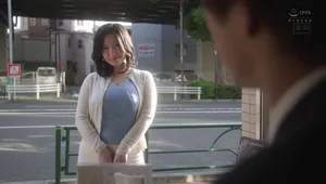 Gã chồng yếu không làm lên đỉnh, vợ lên mạng tìm trai trẻ đụ khỏe